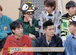 娱乐吃瓜小组,揭秘娱乐圈幕后故事，带你领略明星们的真实生活